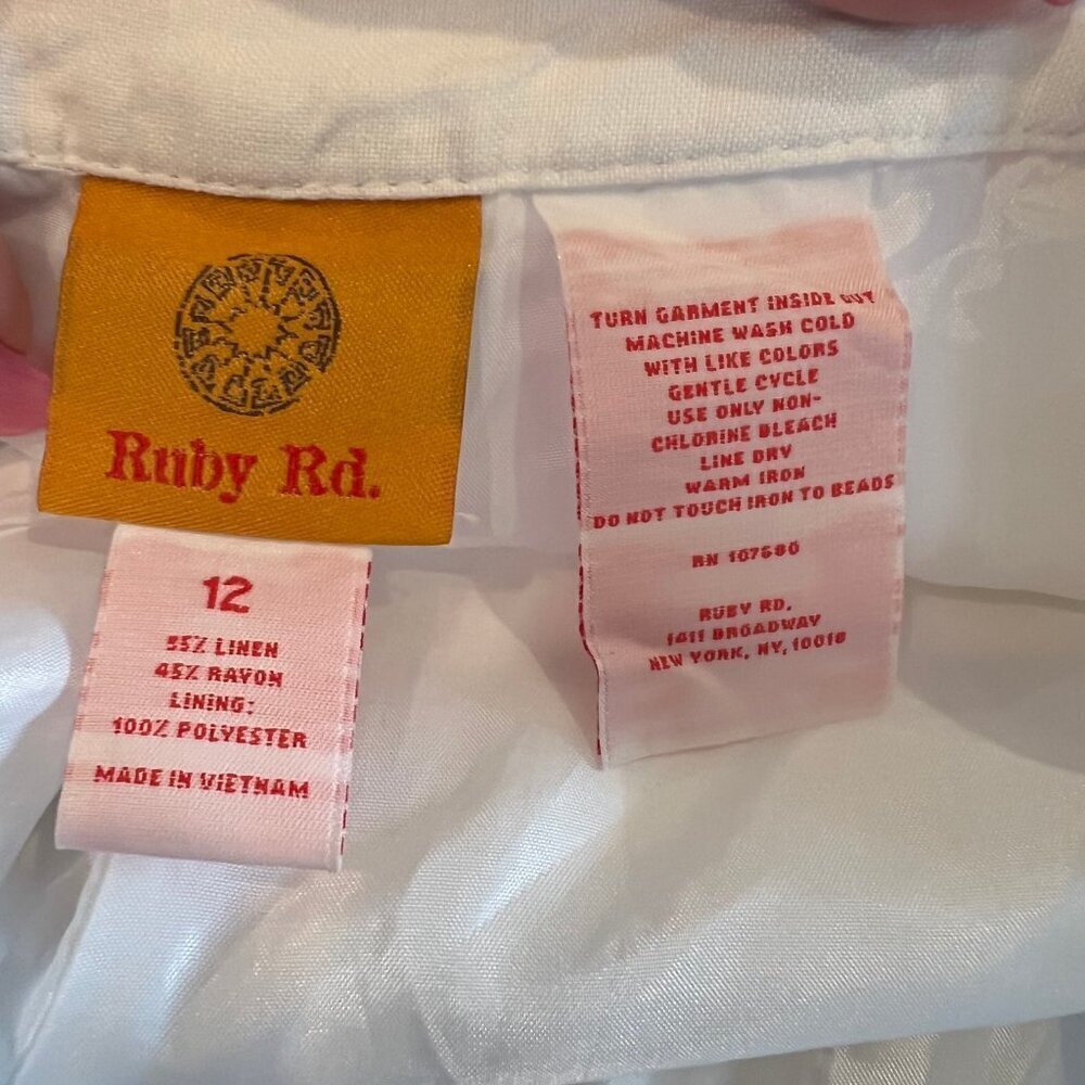 Ruby Rd. White Linen Blend Lined Capri Rhinestone… - image 8